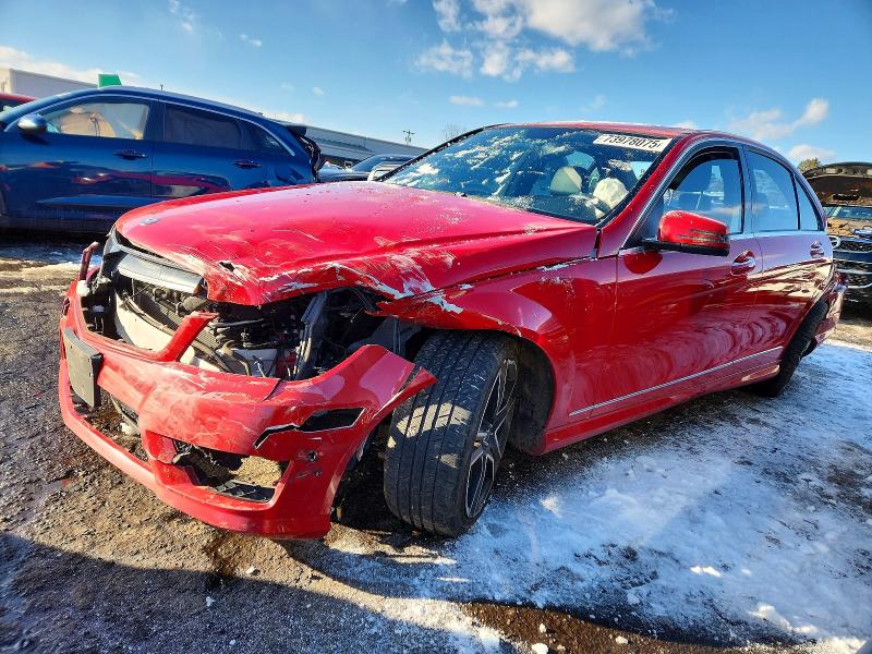 2012 Mercedes-benz C მანქანა იყიდება აუქციონზე, vin: WDDGF8BB7CR209137, აუქციონის ნომერი: 73978075