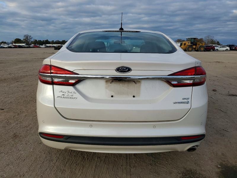 48446716 :رقم المزاد ، 3FA6P0LU3JR228943 vin ، 2018 Ford Fusion مزاد بيع