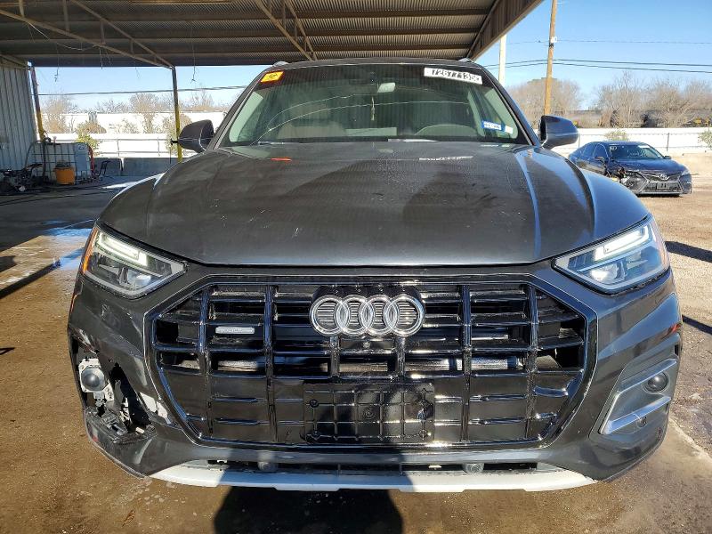 72677135 :رقم المزاد ، WA1BAAFY4M2010205 vin ، 2021 Audi Q5 Premium مزاد بيع
