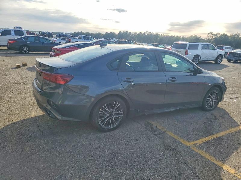 Продажа на аукционе авто 2023 Kia Forte, vin: 3KPF54AD5PE524671, номер лота: 72452555