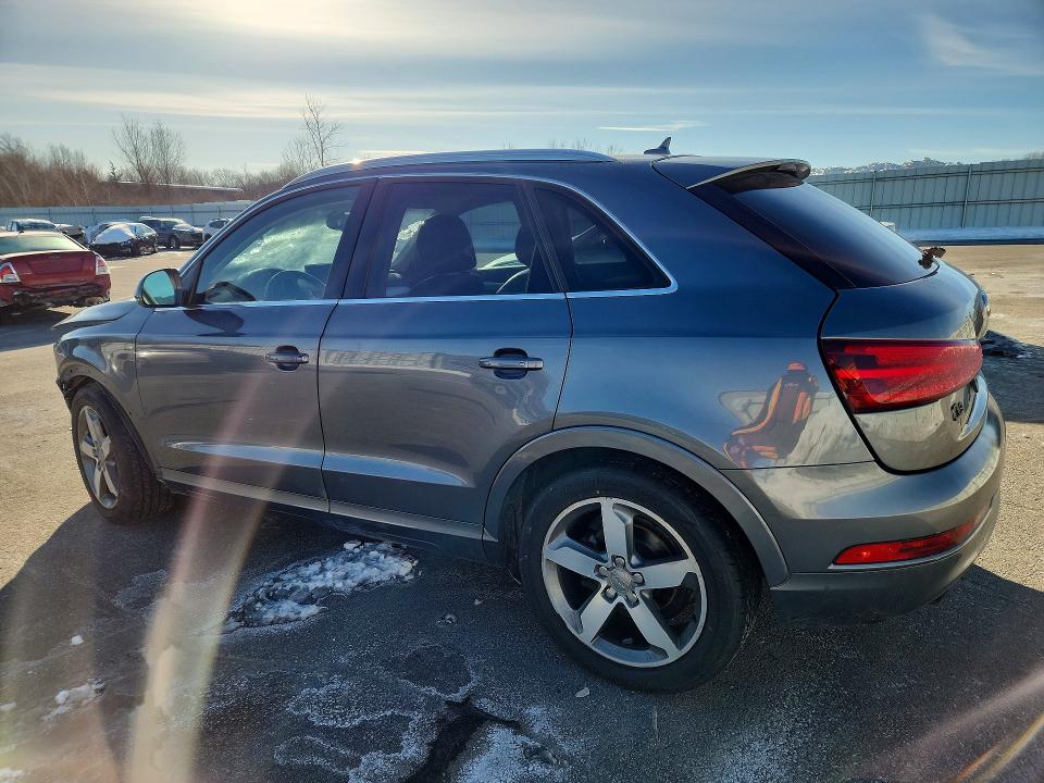 2015 Audi Q3 მანქანა იყიდება აუქციონზე, vin: WA1EFCFS7FR005421, აუქციონის ნომერი: 47097476
