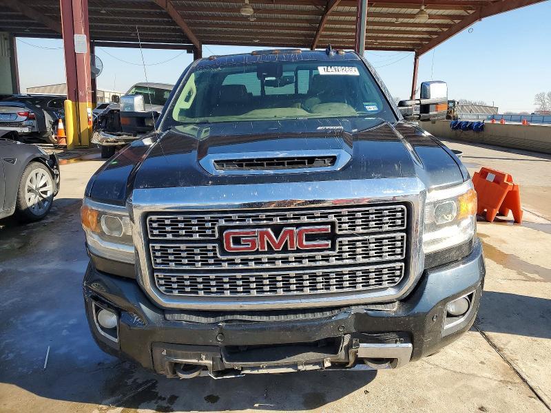74478285 :رقم المزاد ، 1GT12UEY0JF207376 vin ، 2018 Gmc Sierra مزاد بيع