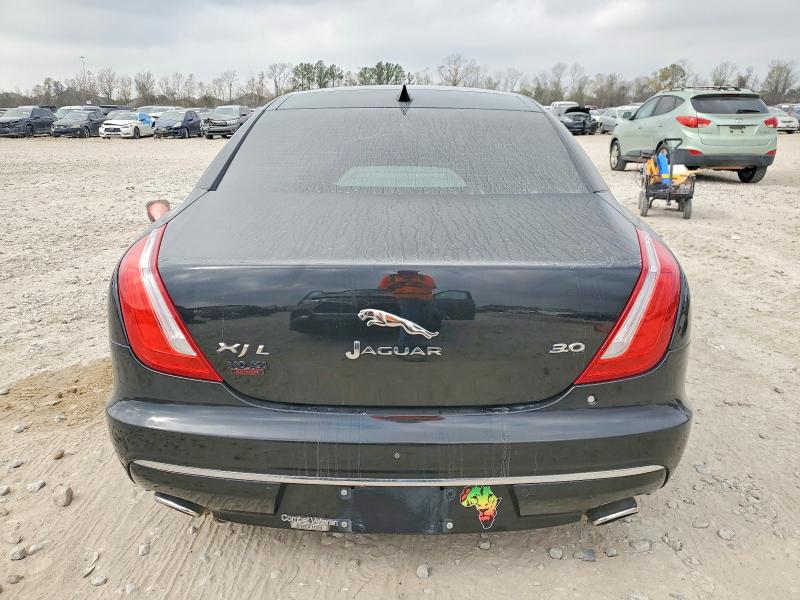 Продаж на аукціоні авто 2017 Jaguar Xjl Portfo, vin: SAJWA2G75H8W12117, номер лоту: 72196615