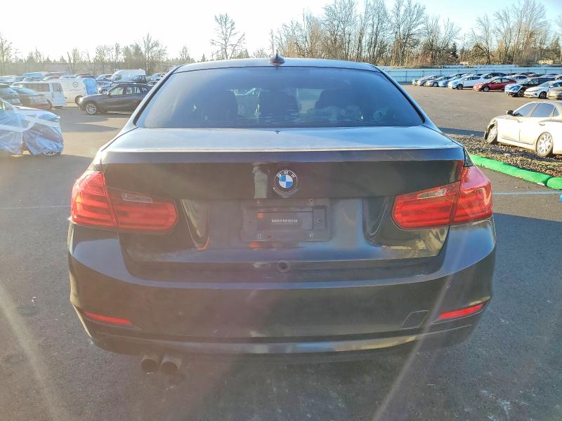 2013 Bmw 328 მანქანა იყიდება აუქციონზე, vin: WBA3A5G55DNP21509, აუქციონის ნომერი: 73910415