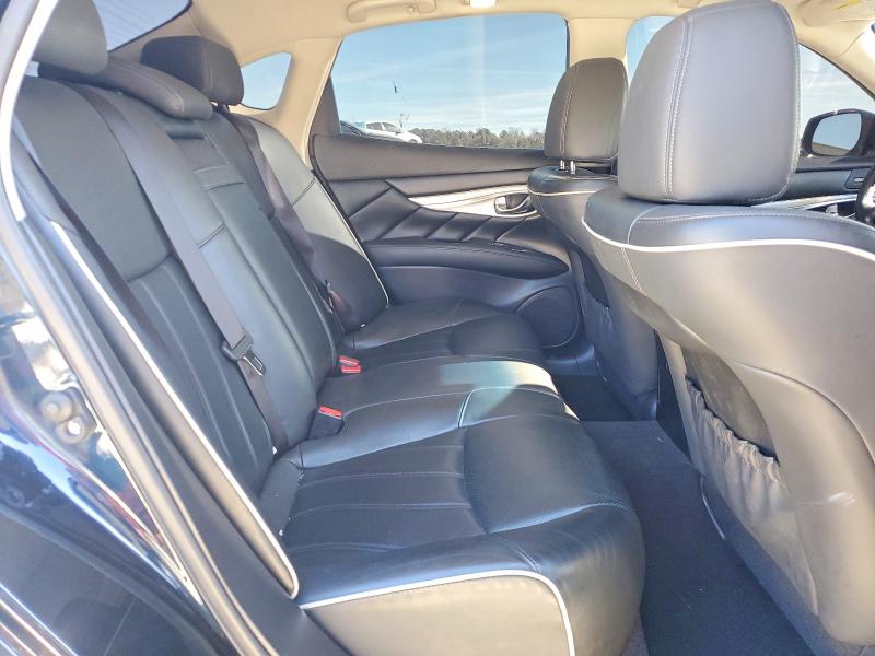 Продажа на аукционе авто 2017 Infiniti Q70 3.7, vin: JN1BY1AP8HM740440, номер лота: 99002235