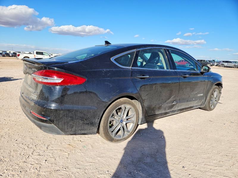 99905285 :رقم المزاد ، 3FA6P0RU4KR120601 vin ، 2019 Ford Fusion مزاد بيع
