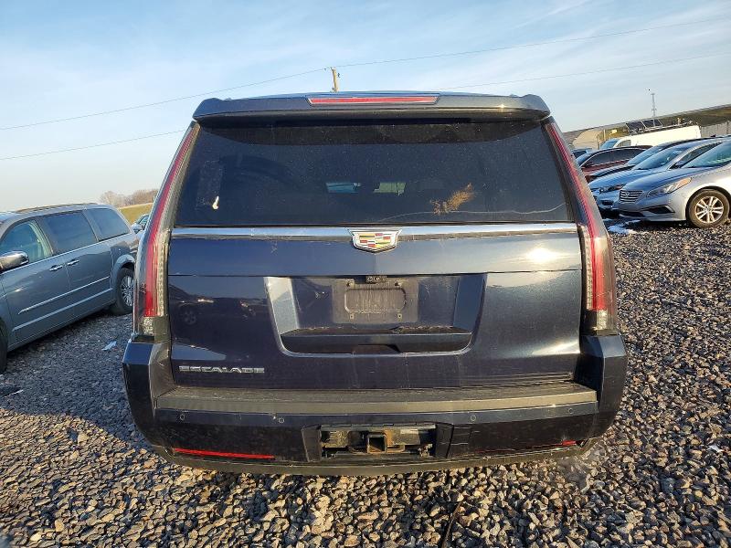 98846405 :رقم المزاد ، 1GYS4HKJ6HR355256 vin ، 2017 Cadillac Escalade مزاد بيع