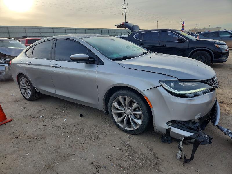 2015 Chrysler 200 მანქანა იყიდება აუქციონზე, vin: 1C3CCCBB3FN561801, აუქციონის ნომერი: 72690805