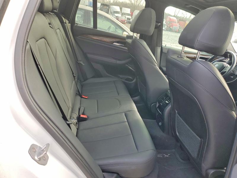 73669155 :رقم المزاد ، 5UXTR9C55KLP88661 vin ، 2019 Bmw X3 مزاد بيع