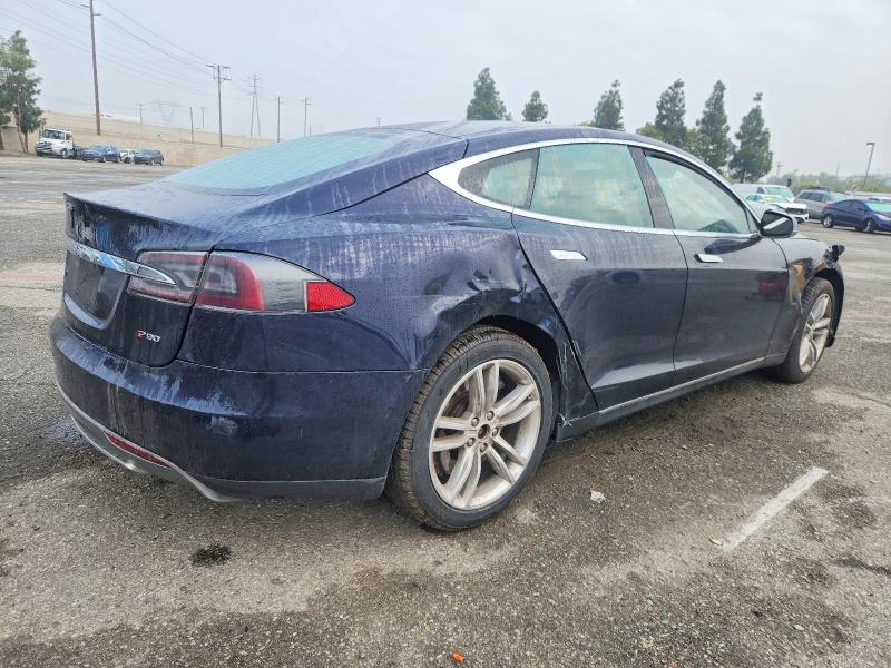 72337515 :رقم المزاد ، 5YJSA1CP1DFP09872 vin ، 2013 Tesla Model S مزاد بيع