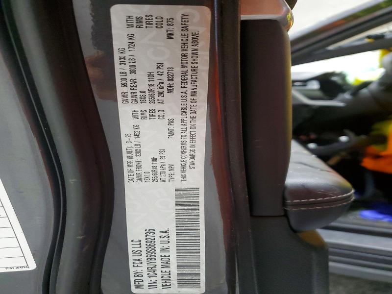 Продаж на аукціоні авто 2025 Jeep Grand Cherokee, vin: 1C4RJYB69S8692736, номер лоту: 98568095
