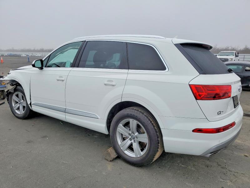 73969295 :رقم المزاد ، WA1AHAF7XJD041263 vin ، 2018 Audi Q7 مزاد بيع