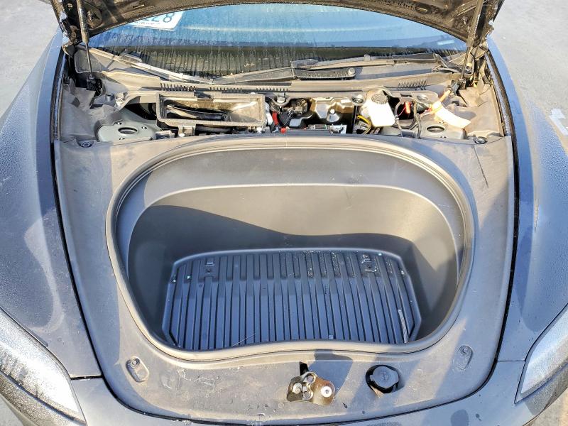 Auction sale of the 2025 Tesla Model 3, vin: 5YJ3E1EAXSF018371, lot number: 74646215