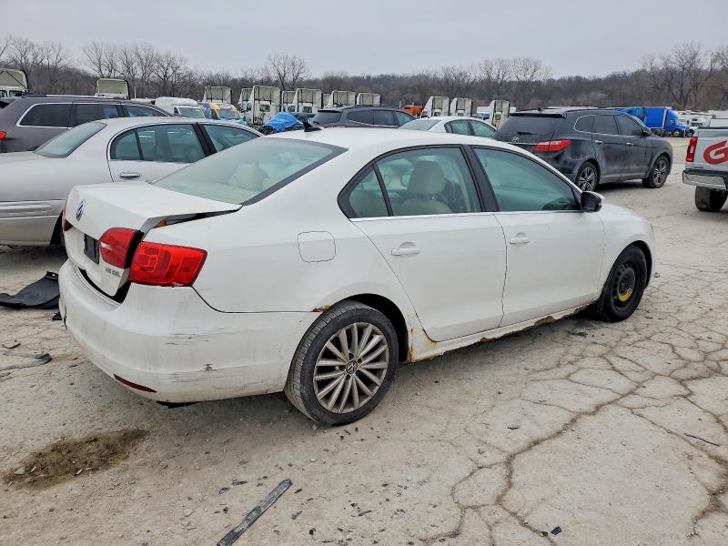 Auction sale of the 2011 Volkswagen Jetta, vin: 3VWLZ7AJ3BM003796, lot number: 99115315