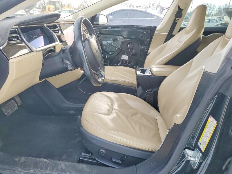 2013 Tesla Model S მანქანა იყიდება აუქციონზე, vin: 5YJSA1CGXDFP03942, აუქციონის ნომერი: 74706565
