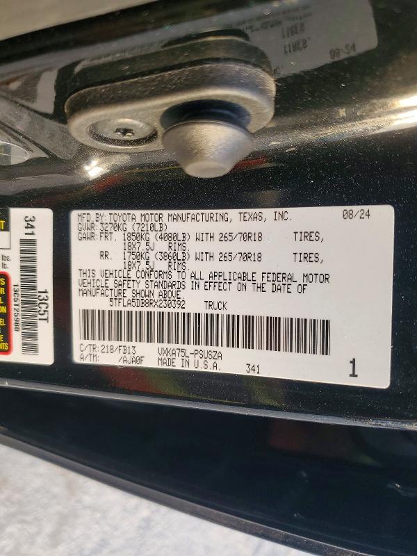 Продажа на аукционе авто 2024 Toyota Tundra, vin: 5TFLA5DB8RX230392, номер лота: 99729155