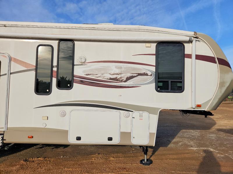 2013 Forest River Sierra Camper მანქანა იყიდება აუქციონზე, vin: 4X4FSEL26DJ038390, აუქციონის ნომერი: 73710105