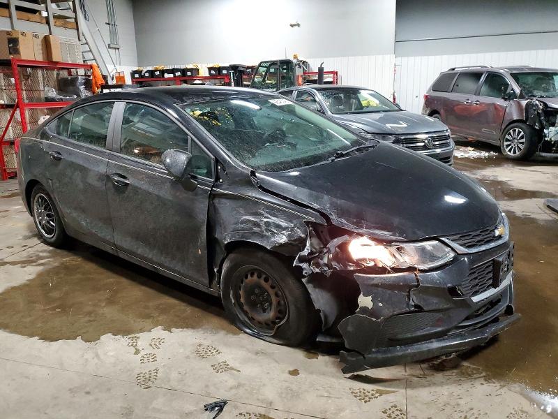 99548045 :رقم المزاد ، 1G1BC5SMXH7251861 vin ، 2017 Chevrolet Cruze مزاد بيع