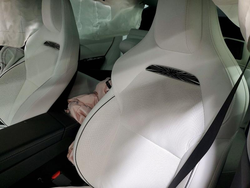 99330995 :رقم المزاد ، 5YJ3E1ET9SF962759 vin ، 2025 Tesla Model 3 مزاد بيع