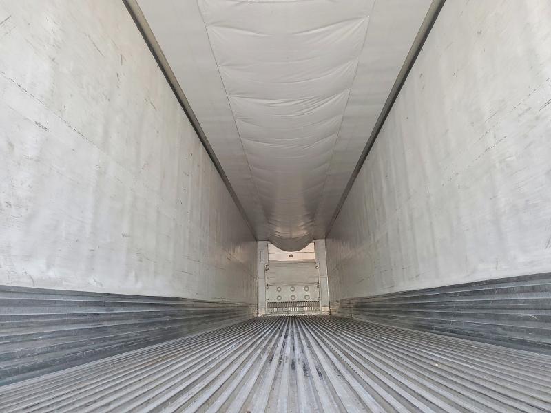 93033825 :رقم المزاد ، 1UYVS2535FM390210 vin ، 2015 Utility Trailer Trailer مزاد بيع