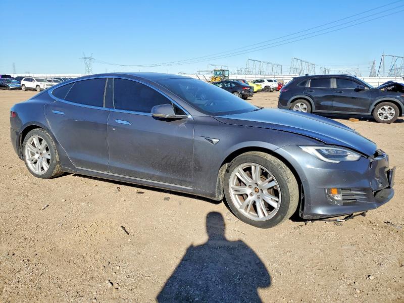 2020 Tesla Model S მანქანა იყიდება აუქციონზე, vin: 5YJSA1E2XLF415113, აუქციონის ნომერი: 72627045