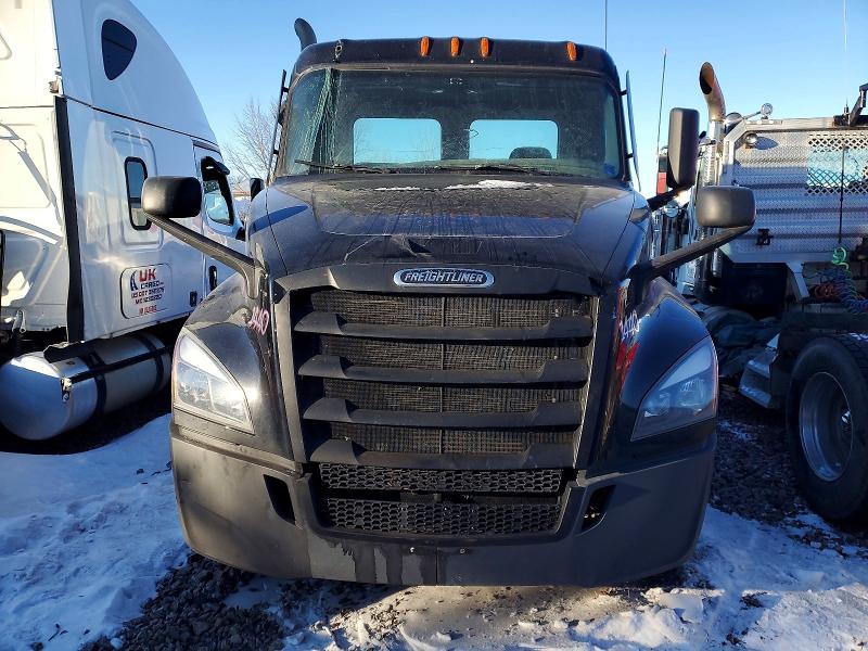 2022 Freightliner Cascadia 1 მანქანა იყიდება აუქციონზე, vin: 3AKJHLDV7NDND6936, აუქციონის ნომერი: 90500405
