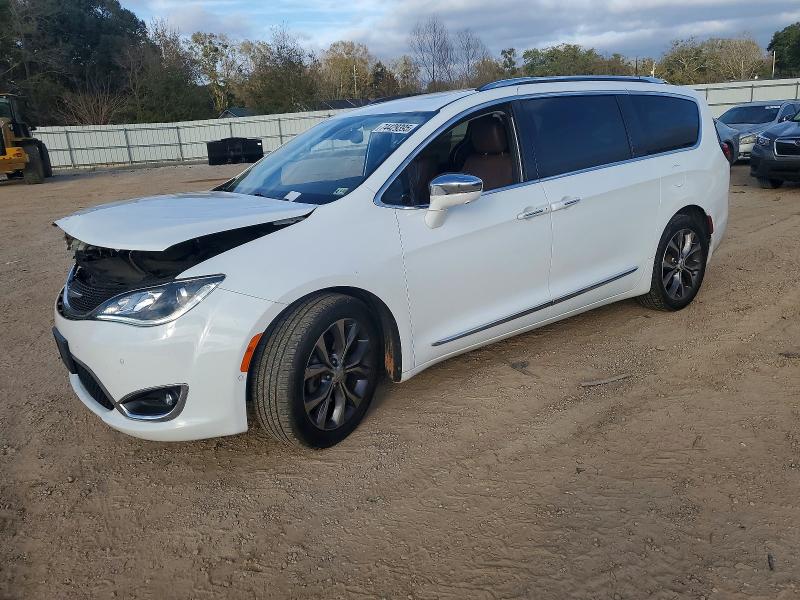2017 Chrysler Pacifica მანქანა იყიდება აუქციონზე, vin: 2C4RC1GG4HR528200, აუქციონის ნომერი: 74429395