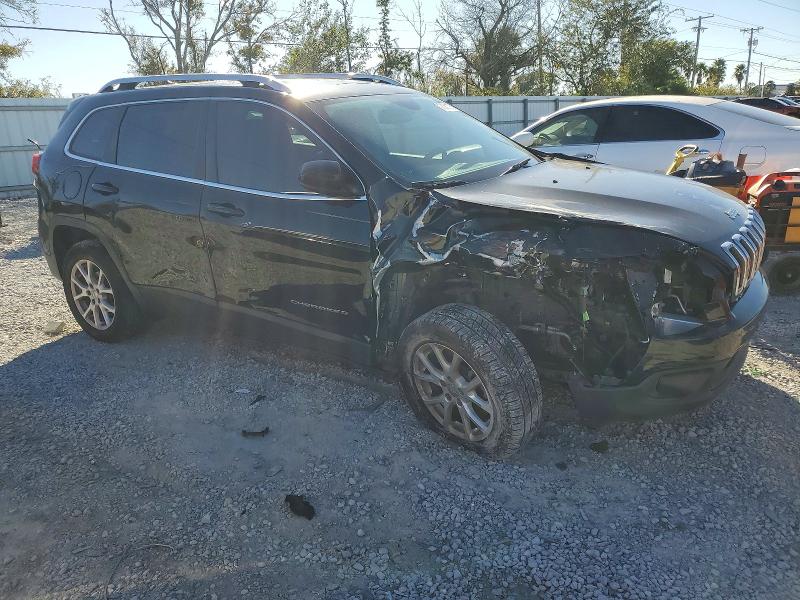 77776025 :رقم المزاد ، 1C4PJLCB1HW613523 vin ، 2017 Jeep Cherokee L مزاد بيع