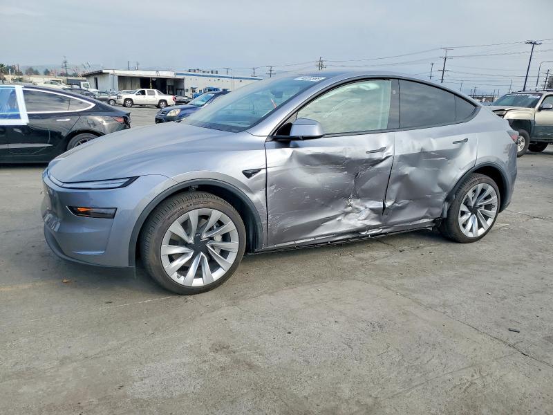 Продажа на аукционе авто 2026 Tesla Model Y, vin: 7SAYGDED6TF401868, номер лота: 74020365