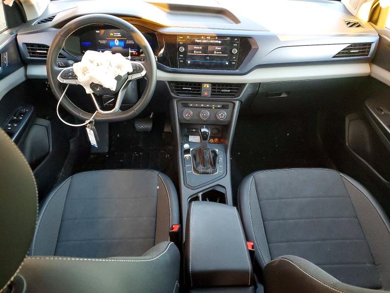 98635195 :رقم المزاد ، 3VVLX7B23NM002959 vin ، 2022 Volkswagen Taos مزاد بيع