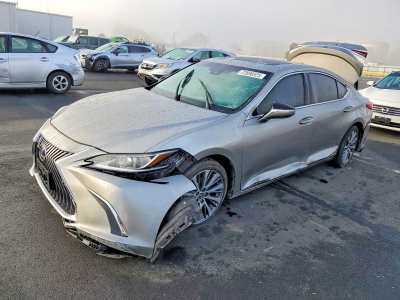 72896925 :رقم المزاد ، 58AB21B19KU001243 vin ، 2019 Lexus Es مزاد بيع