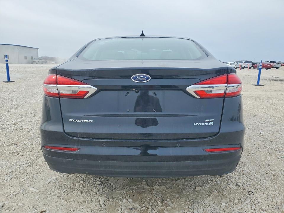 75453155 :رقم المزاد ، 3FA6P0LU9KR207077 vin ، 2019 Ford Fusion Se مزاد بيع