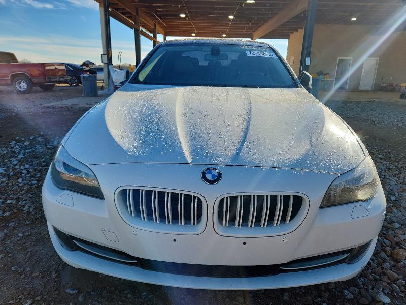 72615885 :رقم المزاد ، WBAFR1C52BDS36039 vin ، 2011 Bmw 528 مزاد بيع