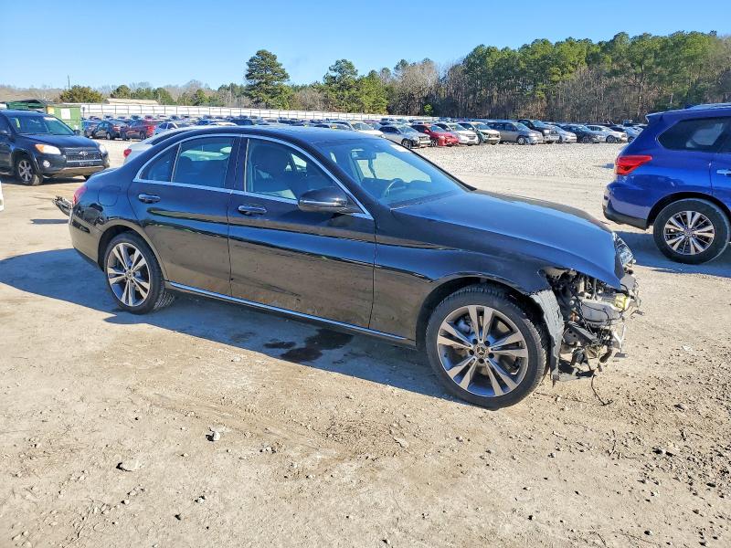 98589755 :رقم المزاد ، WDDWF8EB3LR552342 vin ، 2020 Mercedes-benz C مزاد بيع
