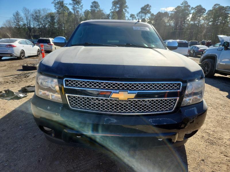 73136685 :رقم المزاد ، 1GNSCKE0XDR227547 vin ، 2013 Chevrolet Suburban مزاد بيع
