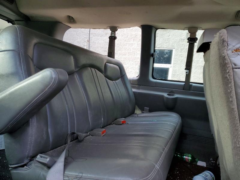 73072255 :رقم المزاد ، 1GJGG25U851219042 vin ، 2005 Gmc Savana مزاد بيع