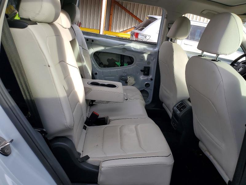 75199605 :رقم المزاد ، 3VV4B7AX3JM197603 vin ، 2018 Volkswagen Tiguan مزاد بيع