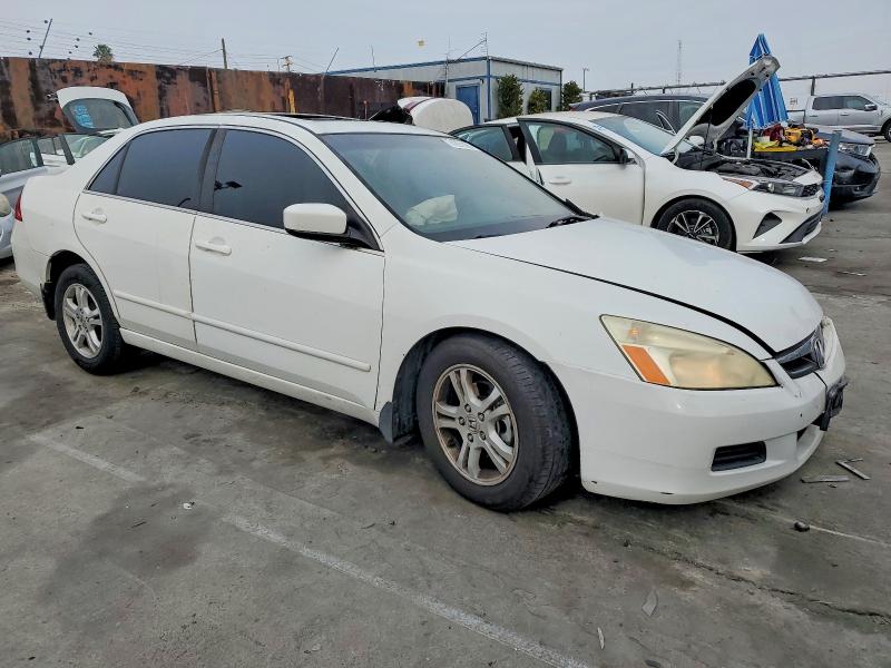 2006 Honda Accord მანქანა იყიდება აუქციონზე, vin: 1HGCM56826A123122, აუქციონის ნომერი: 74291085