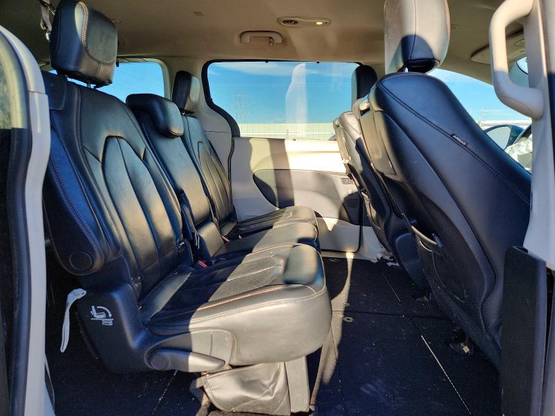 97680925 :رقم المزاد ، 2C4RC1EG2HR634633 vin ، 2017 Chrysler Pacifica مزاد بيع