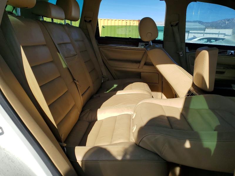 73346515 :رقم المزاد ، WVGCM77L84D040508 vin ، 2004 Volkswagen Touareg مزاد بيع