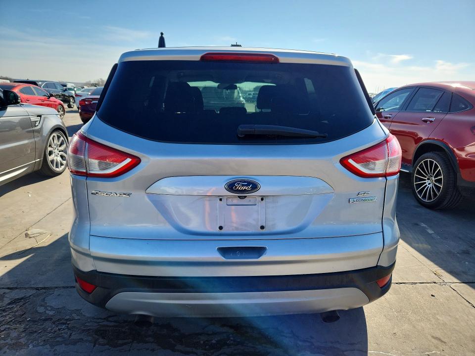 2015 Ford Escape მანქანა იყიდება აუქციონზე, vin: 1FMCU0G90FUA10207, აუქციონის ნომერი: 74111715
