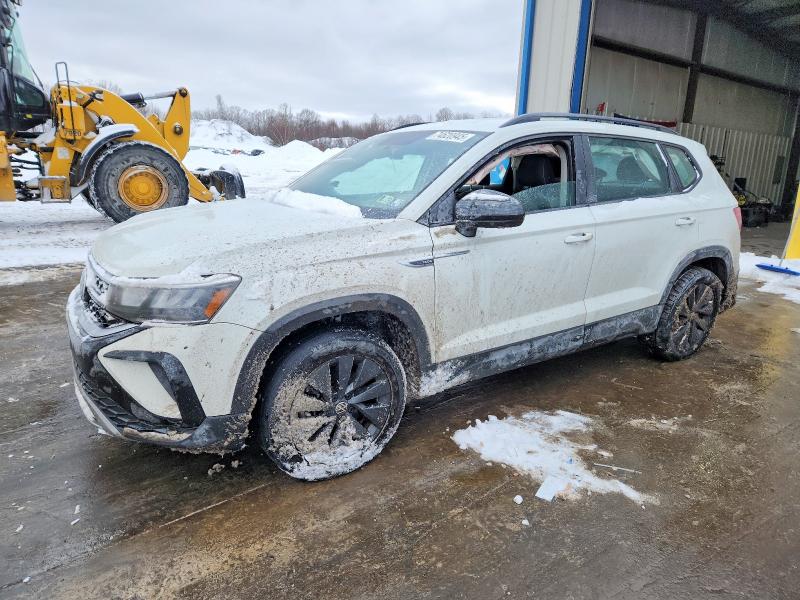 74620945 :رقم المزاد ، 3VVAX7B29NM079472 vin ، 2022 Volkswagen Taos مزاد بيع