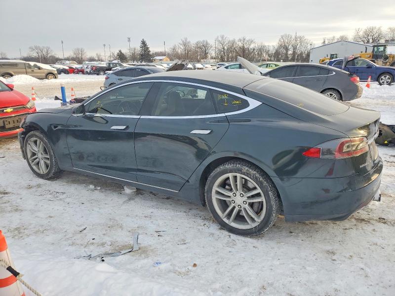 2013 Tesla Model S მანქანა იყიდება აუქციონზე, vin: 5YJSA1CGXDFP03942, აუქციონის ნომერი: 74706565