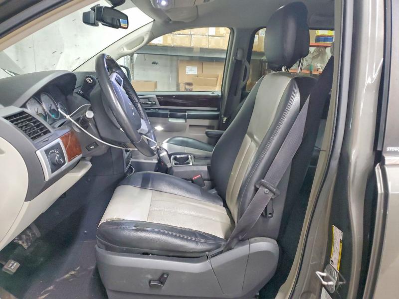 Продажа на аукционе авто 2010 Chrysler Town & Country, vin: 2A4RR8DX6AR441894, номер лота: 99063055