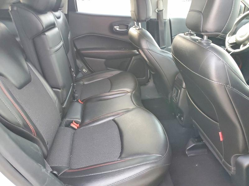 Продаж на аукціоні авто 2019 Jeep Compass, vin: 3C4NJDDB5KT688119, номер лоту: 99939455