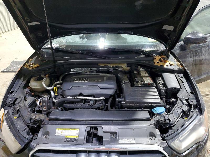 74110215 :رقم المزاد ، WAUBFGFFXF1070505 vin ، 2015 Audi A3 مزاد بيع