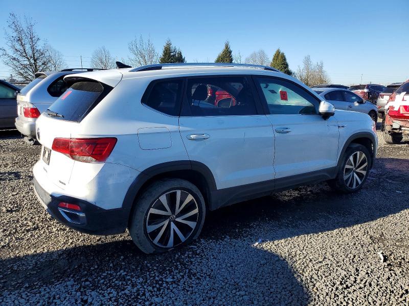 73667505 :رقم المزاد ، 3VVWX7B28NM043102 vin ، 2022 Volkswagen Taos Se مزاد بيع