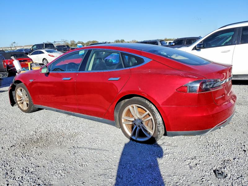2014 Tesla Model S მანქანა იყიდება აუქციონზე, vin: 5YJSA1S16EFP50626, აუქციონის ნომერი: 73892585