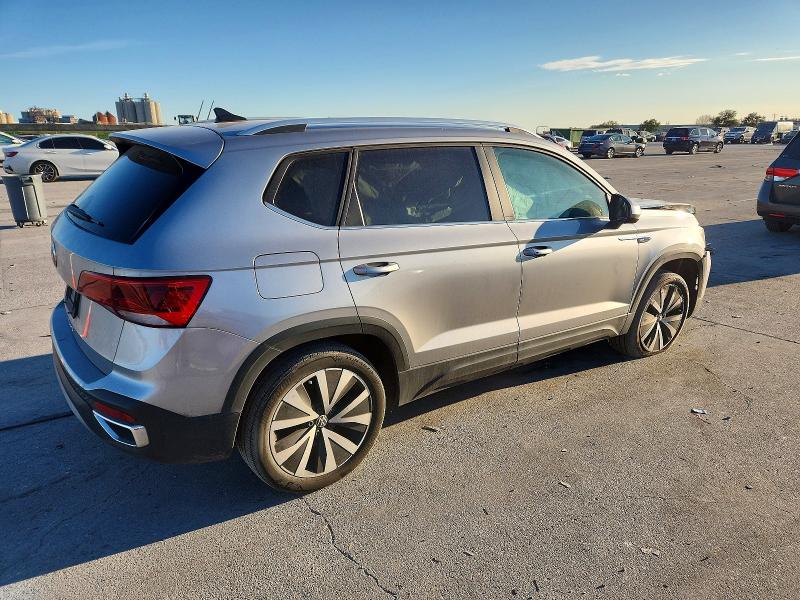 Продаж на аукціоні авто 2022 Volkswagen Taos, vin: 3VVSX7B24NM089038, номер лоту: 72999865