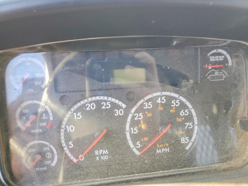 Продаж на аукціоні авто 2015 Freightliner M2 106 Med, vin: 1FVACWDU8FHGR0156, номер лоту: 77438095